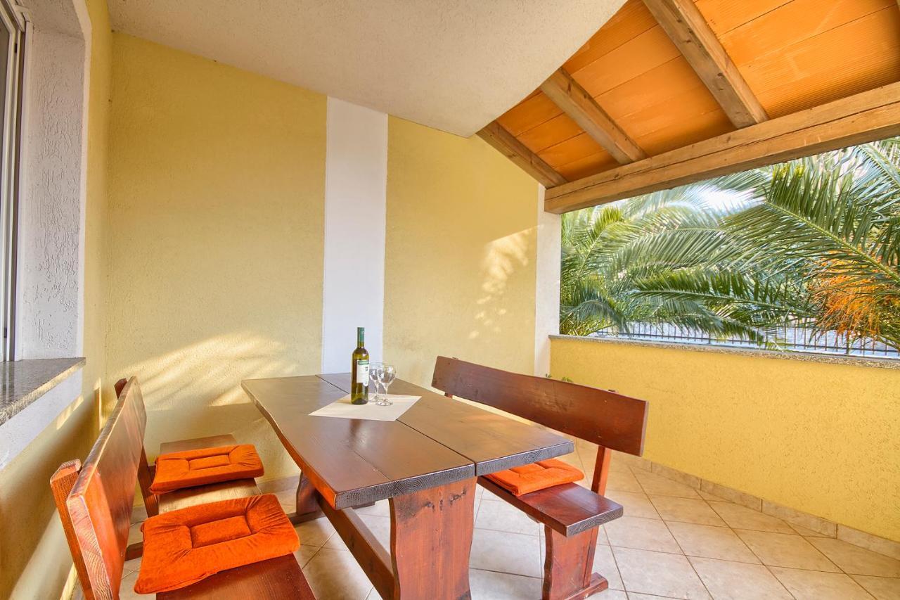 Apartments Gilly 1 Премантура Екстериор снимка