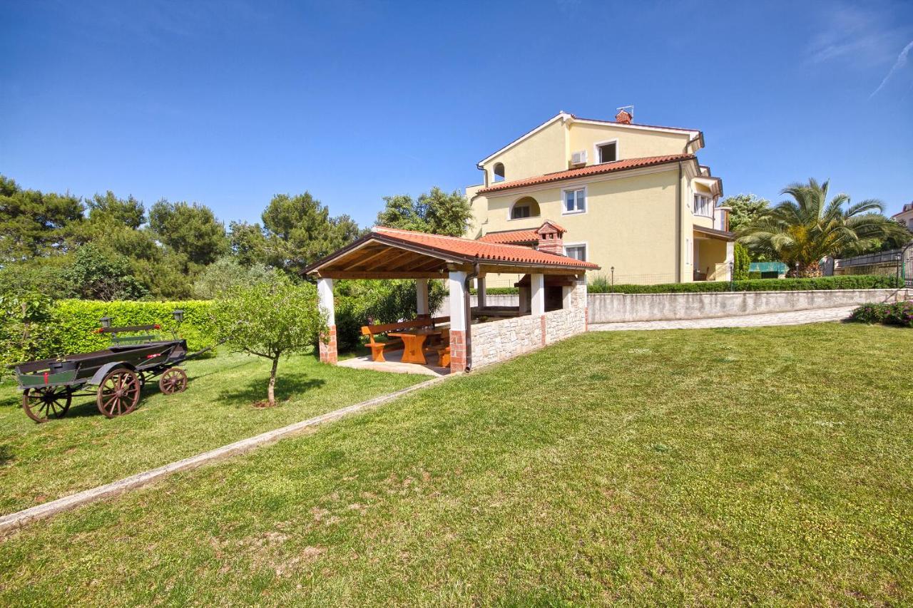 Apartments Gilly 1 Премантура Екстериор снимка