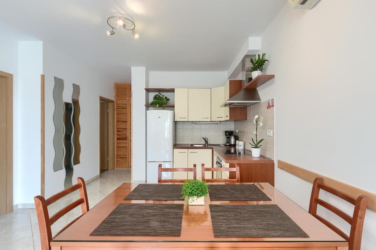 Apartments Gilly 1 Премантура Екстериор снимка